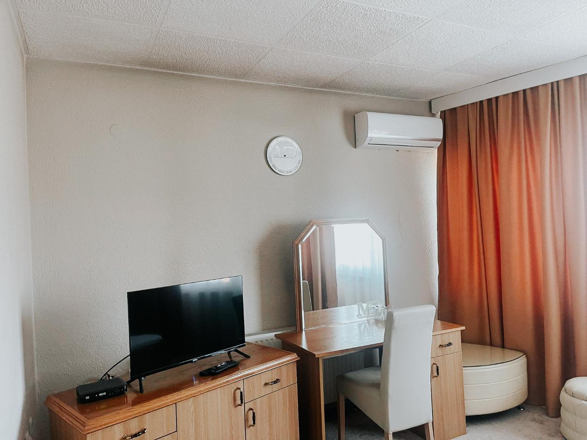 Motel Daco Вітез Екстер'єр фото
