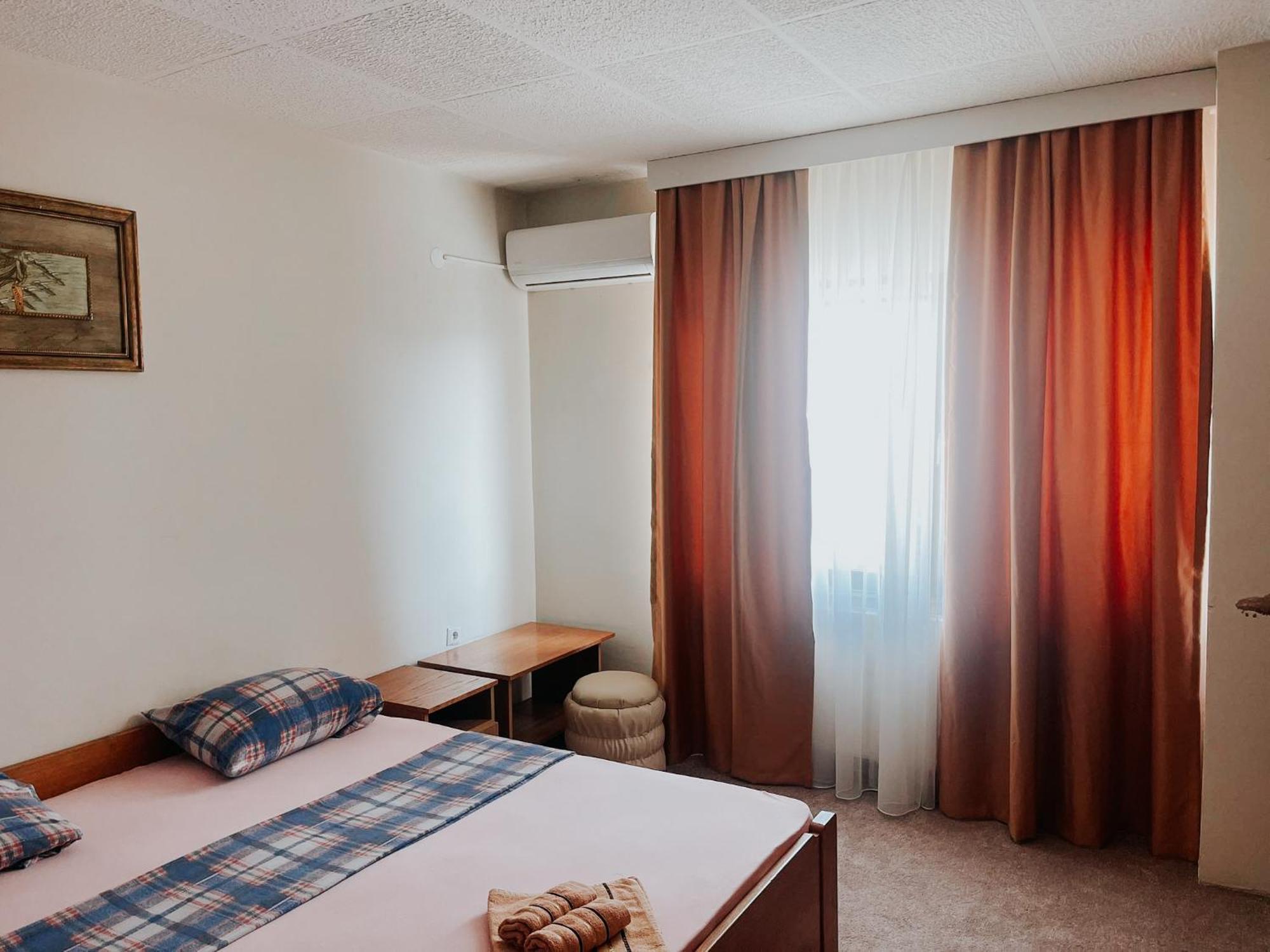 Motel Daco Вітез Екстер'єр фото
