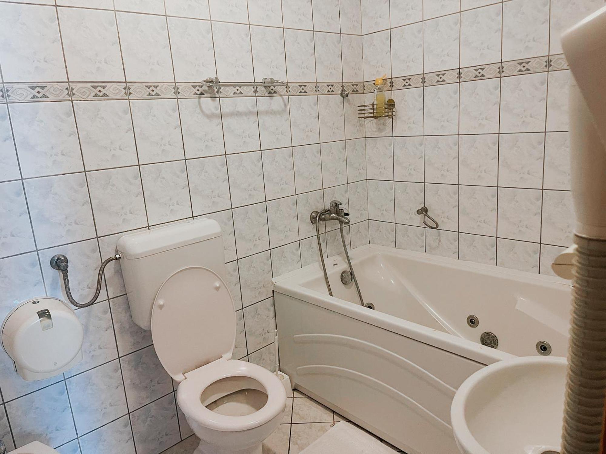 Motel Daco Вітез Екстер'єр фото