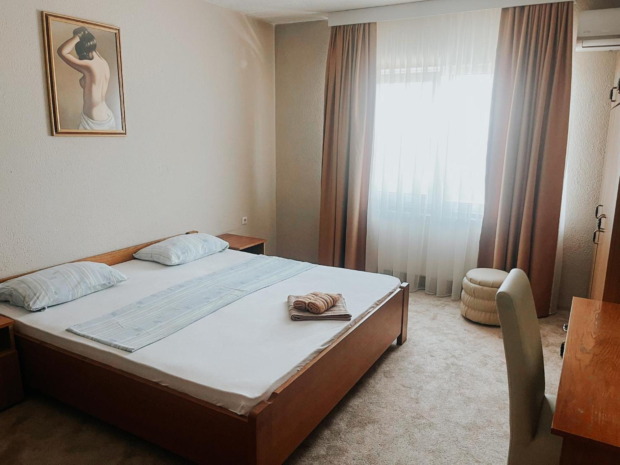 Motel Daco Вітез Екстер'єр фото